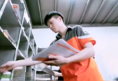 能背下全國郵編<em>的</em><em>快遞</em><em>小哥</em><em>李</em>慶恒被評為高級人才，拿百萬補貼福利