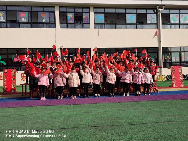 臨湘市坦渡中心幼兒園：傳唱經(jīng)典紅歌 激發(fā)愛國情懷
