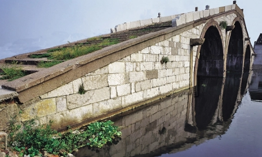 圬工橋—有良好<em>的</em>耐久性，抗沖擊能力強(qiáng)