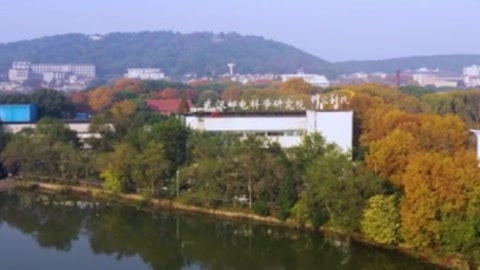 中國(guó)光纖之父<em>趙</em>梓森
