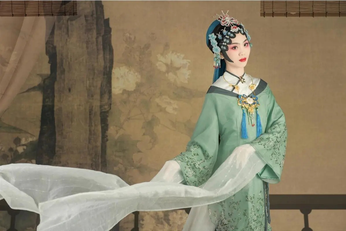 <em>戲曲</em><em>表演</em><em>專業</em>：《主修劇目—穆桂英掛帥》<em>課程</em><em>思</em><em>政</em><em>案例</em>