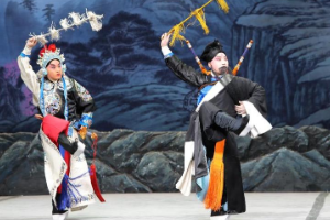 《秦瓊觀陣》獨<em>特別</em>致的“雙人趟馬”