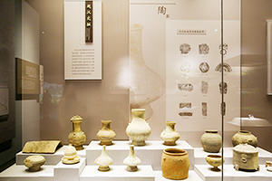 <em>雕塑</em>設計<em>專業</em>：《<em>泥塑</em>肖像—<em>泥塑</em>(<em>頭像</em>)》<em>課程</em><em>思</em><em>政</em>案例