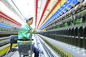 紡織工程、紡織技術(shù)專業(yè)：“紡織新材料及其識別”<em>課程</em><em>思</em><em>政</em>建設(shè)