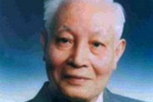 帶你了解中國(guó)科學(xué)院院士、高分子化學(xué)家—何炳林